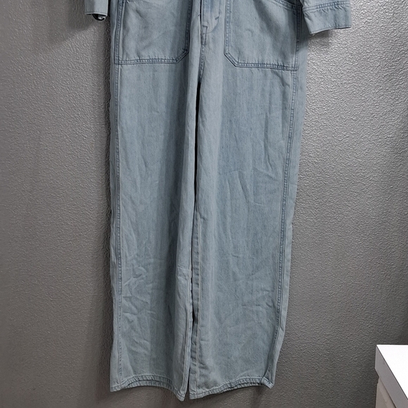 NWT Women's Denim Jumpsuit/Overalls Size 12 - Picture 5 of 9